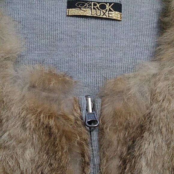 LaRok Luxe 100% Rabbit Fur Vest - Picture 10 of 16